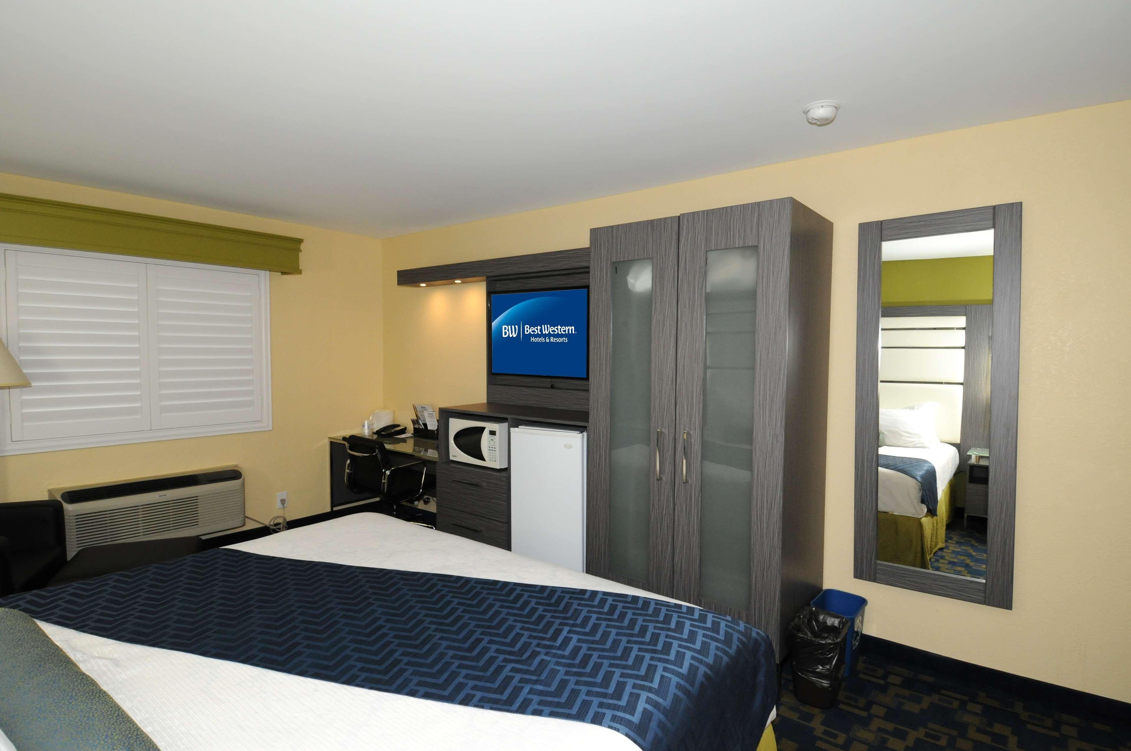 Best Western Antelope Inn & Suites Red Bluff Exterior photo