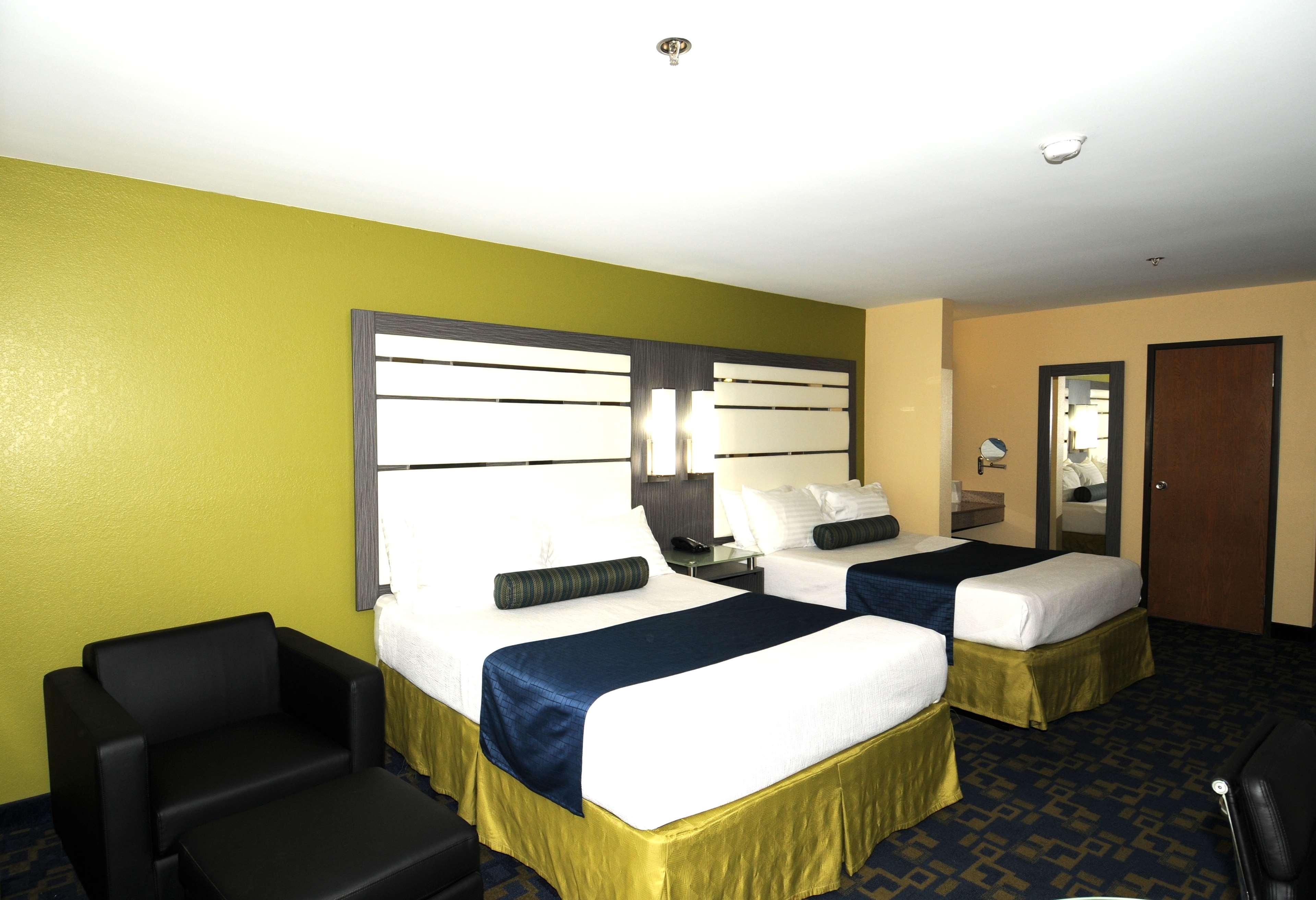 Best Western Antelope Inn & Suites Red Bluff Exterior photo