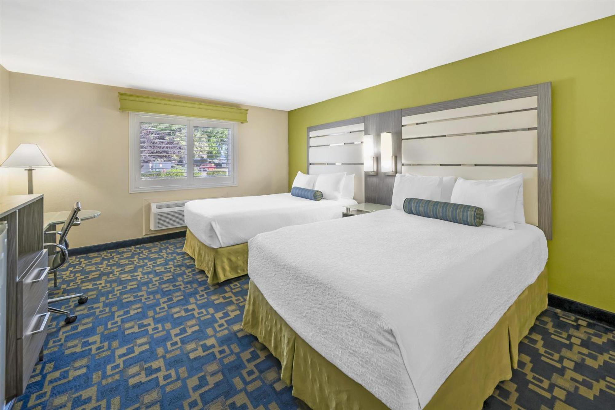 Best Western Antelope Inn & Suites Red Bluff Exterior photo