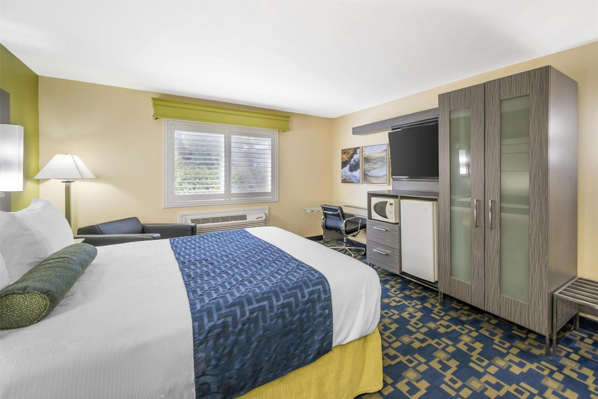 Best Western Antelope Inn & Suites Red Bluff Exterior photo