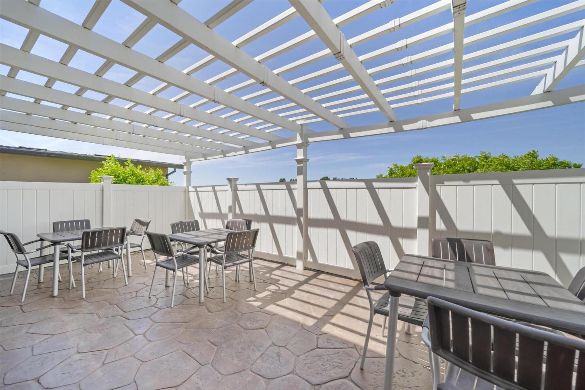 Best Western Antelope Inn & Suites Red Bluff Exterior photo