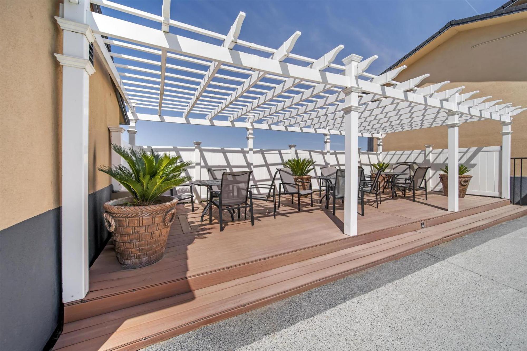 Best Western Antelope Inn & Suites Red Bluff Exterior photo